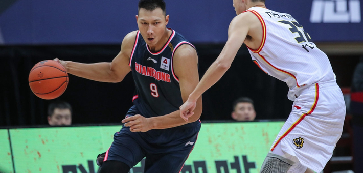 NBA球员数据榜：东契奇助攻领跑,