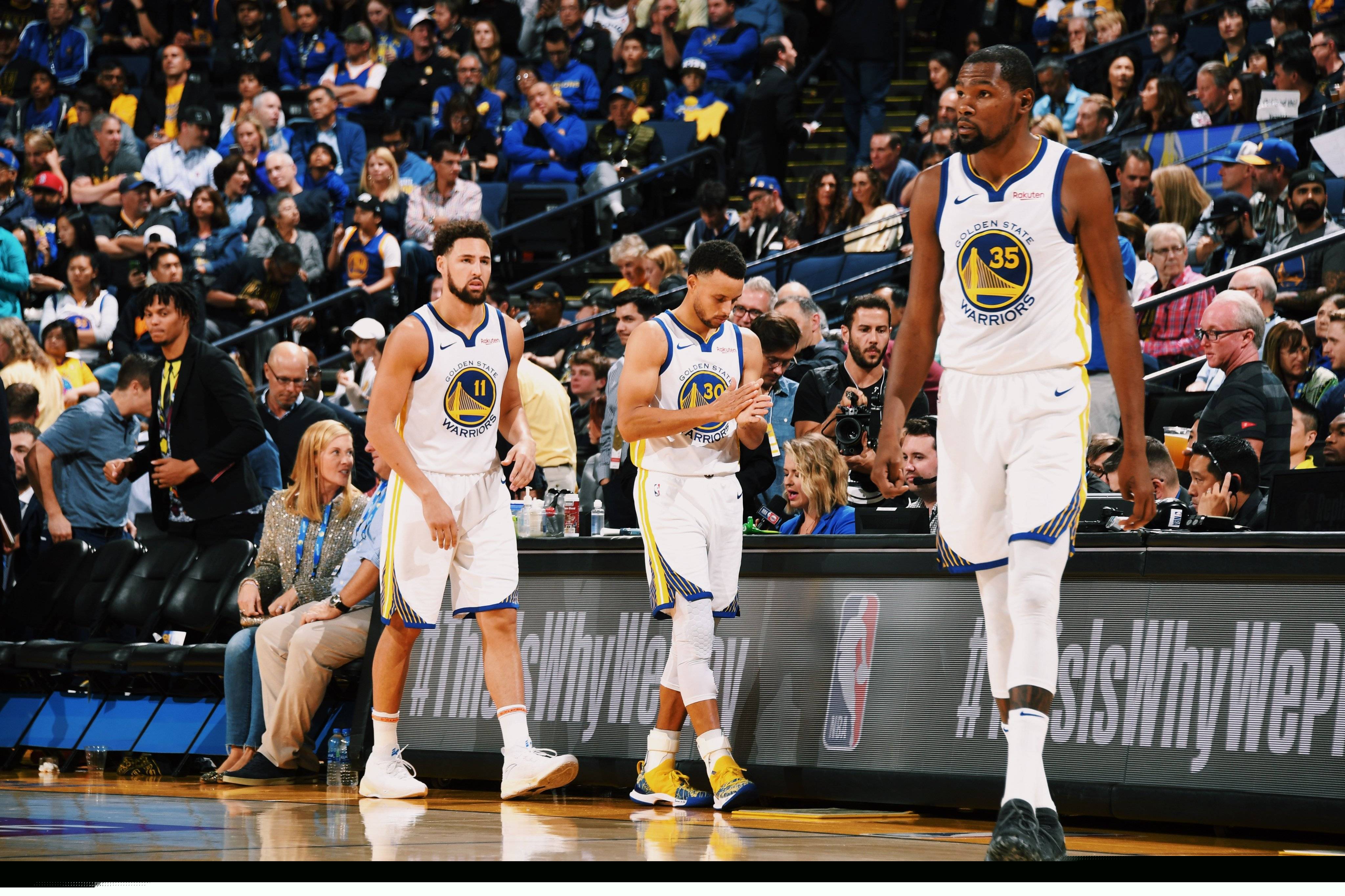 TA跟队：谢什科的谈判周三开始有进展，曼联还处于试探性阶段