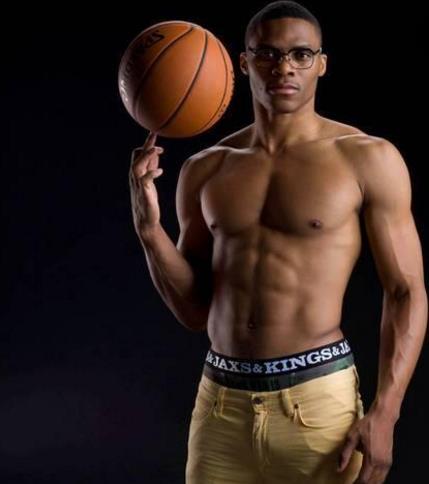 石雪清谈邵佳一出任国足主帅：带队成绩估摸不会有佳也不会有一