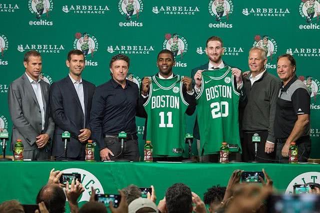 西甲半场：瑟洛特双响，维纳斯造险，马竞2-0奥维耶多