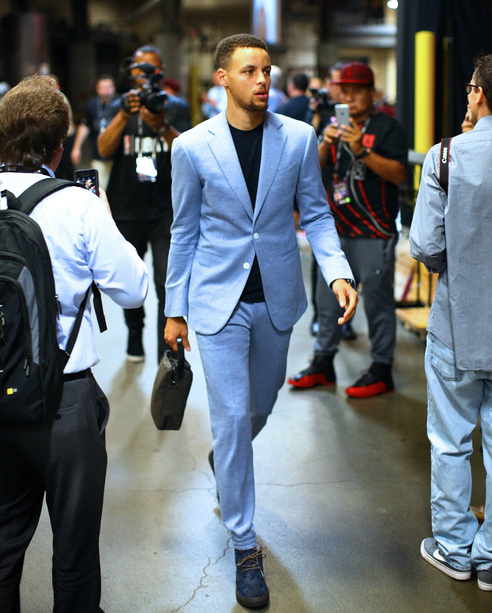 哈登爆砍55分刷新队史纪录 快船客场擒黄蜂终结三连败