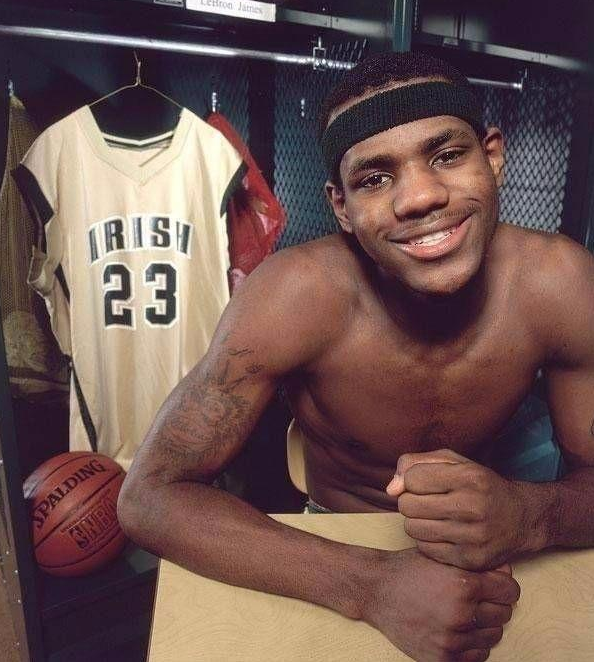 格纳布里：获得巨额收入后曾沉迷奢侈消费，母亲劝我脚踏实地