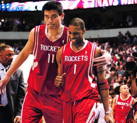 拜仁vs葡萄牙体育首发：凯恩、奥利塞出战，阿方索回归