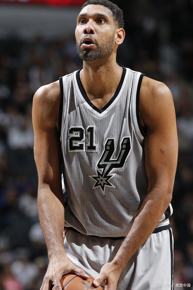 外线手感火热！麦克布莱德替补命中7记三分砍下22分3篮板